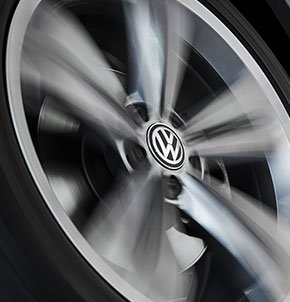 Dynamic Wheel Center Caps