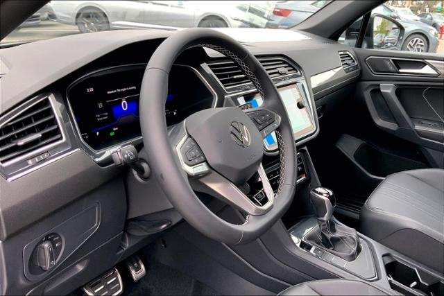 New 2023 DEEP BLACK PEARL EFFECT Volkswagen 2.0T SE R-Line Black FWD image 8
