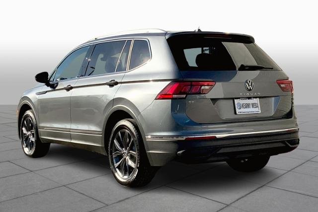 New 2023 PLATINUM GRAY METALLIC Volkswagen 2.0T SE FWD image 12