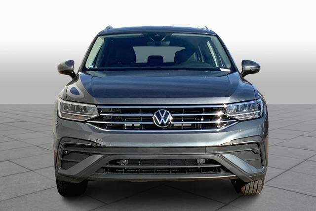 New 2023 PLATINUM GRAY METALLIC Volkswagen 2.0T SE FWD image 3