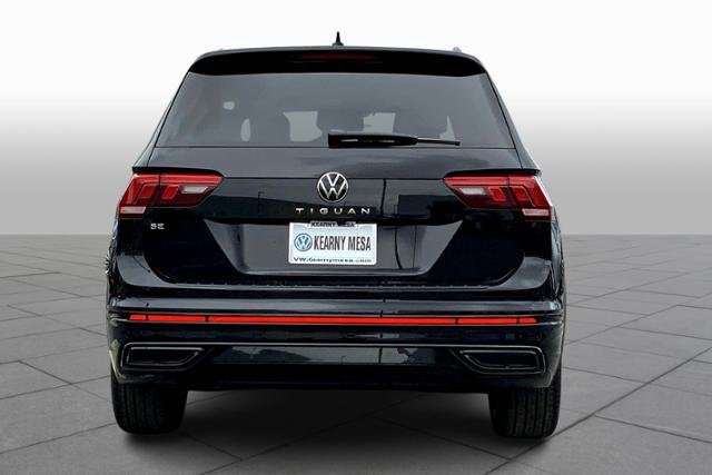 New 2023 DEEP BLACK PEARL EFFECT Volkswagen 2.0T SE R-Line Black FWD image 4